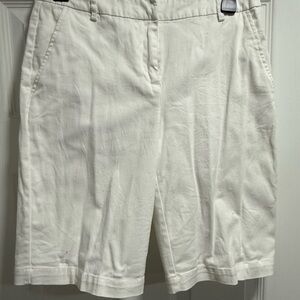 Chadwicks Women's White Bermudas